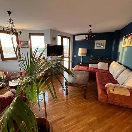 Thermae Heritage Penthouse With Garage Apartament Warna
